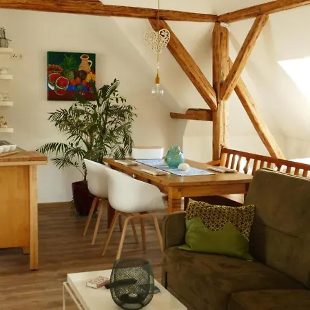 公寓 Chic Flat In Between Vineyards 特里特海姆